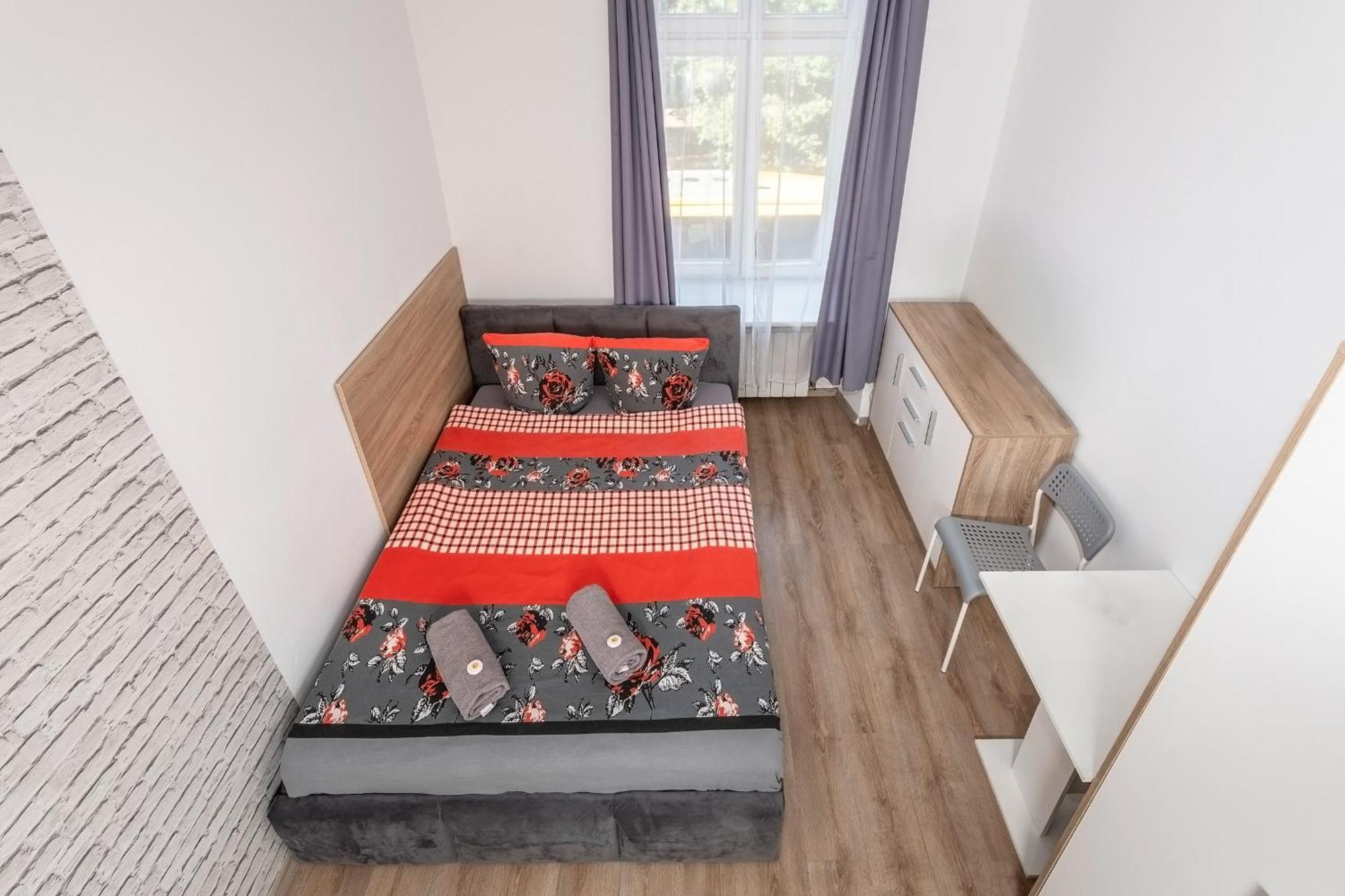 70S Guest Room Краков Экстерьер фото